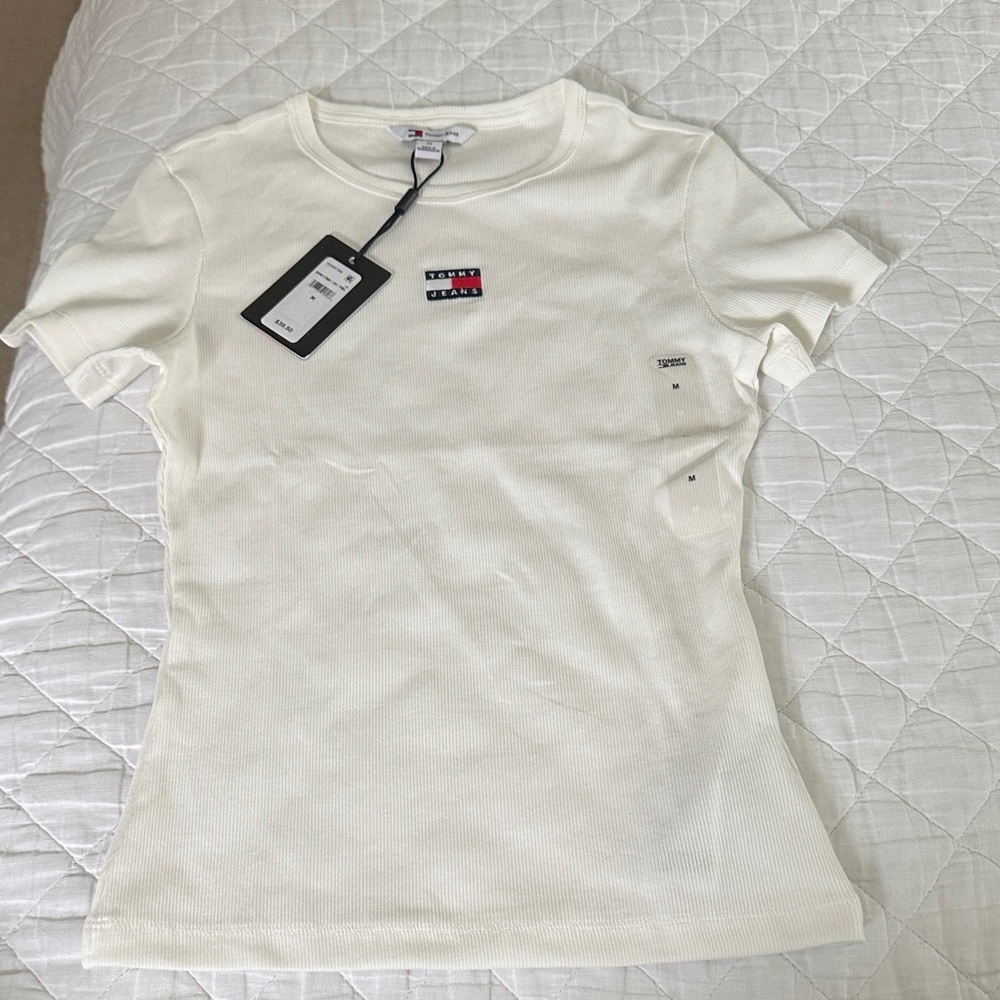 Tommy Hilfiger Women's Cream Short Sleeve Tee